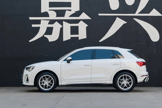 AUDI Q3-001-FF FK07