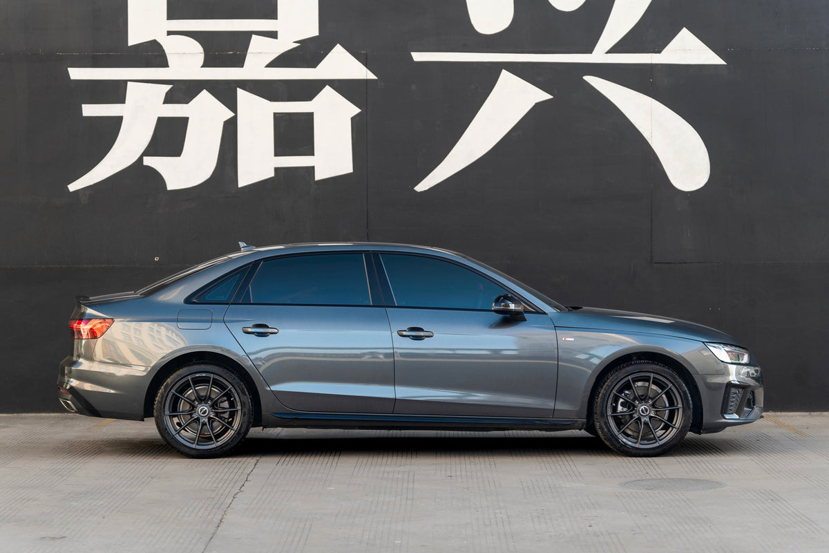 AUDI A4L-001-FF 011