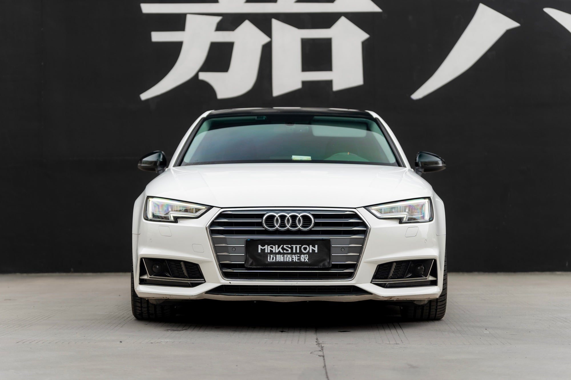AUDI A4L-004-MST CK70