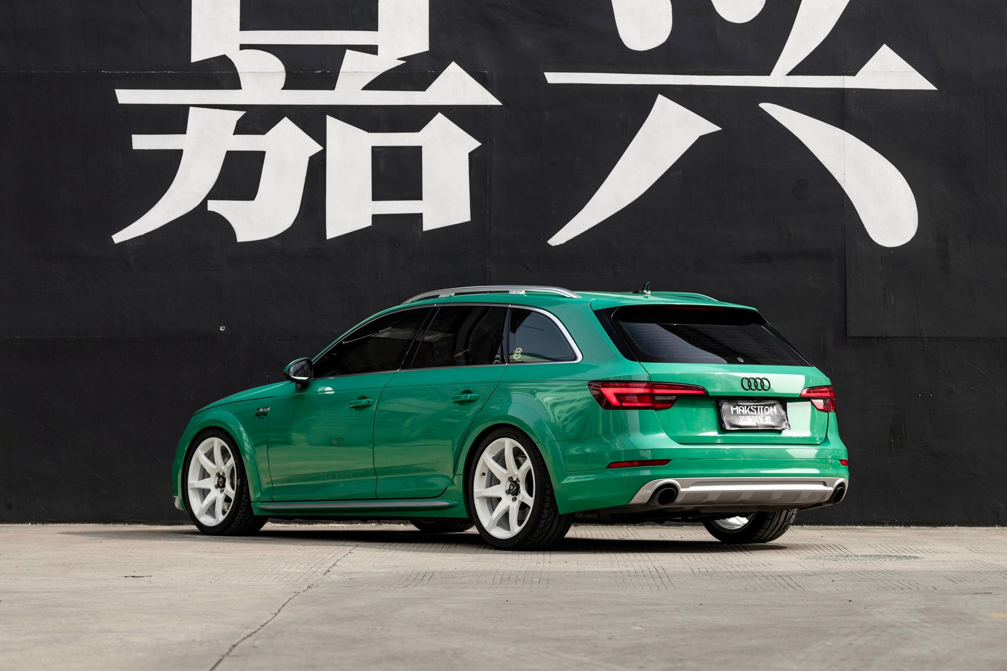AUDI A4 AVANT-003-FG MR7 MONO