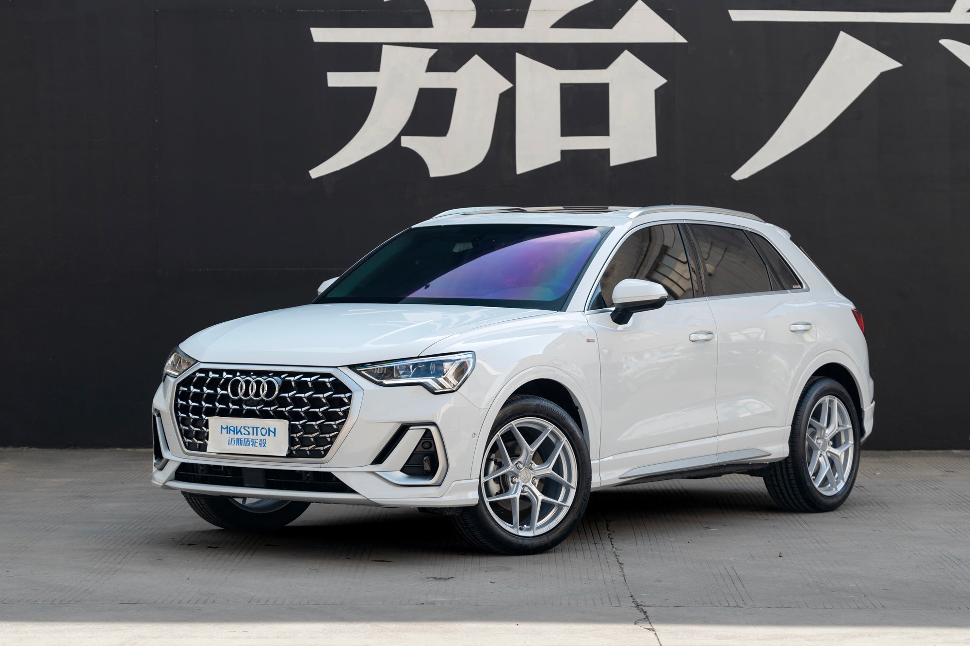 AUDI Q3-002-FF FK07
