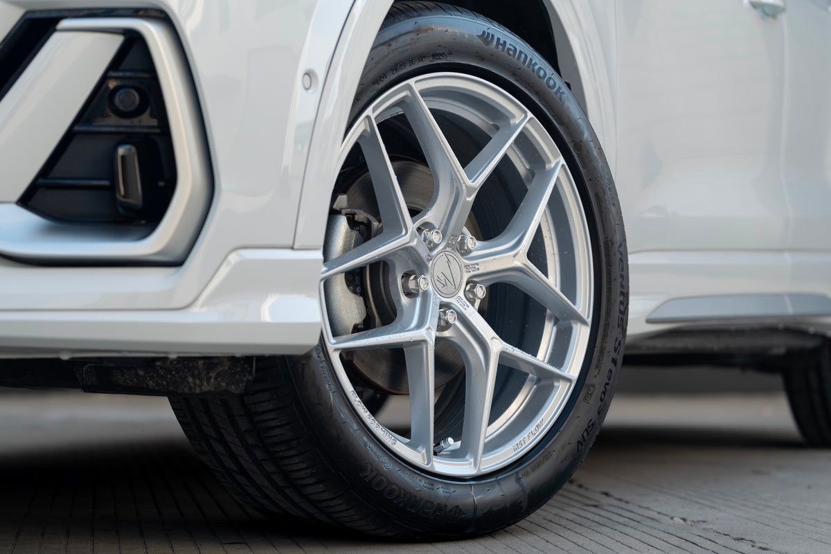 AUDI Q3-006-FF FK07