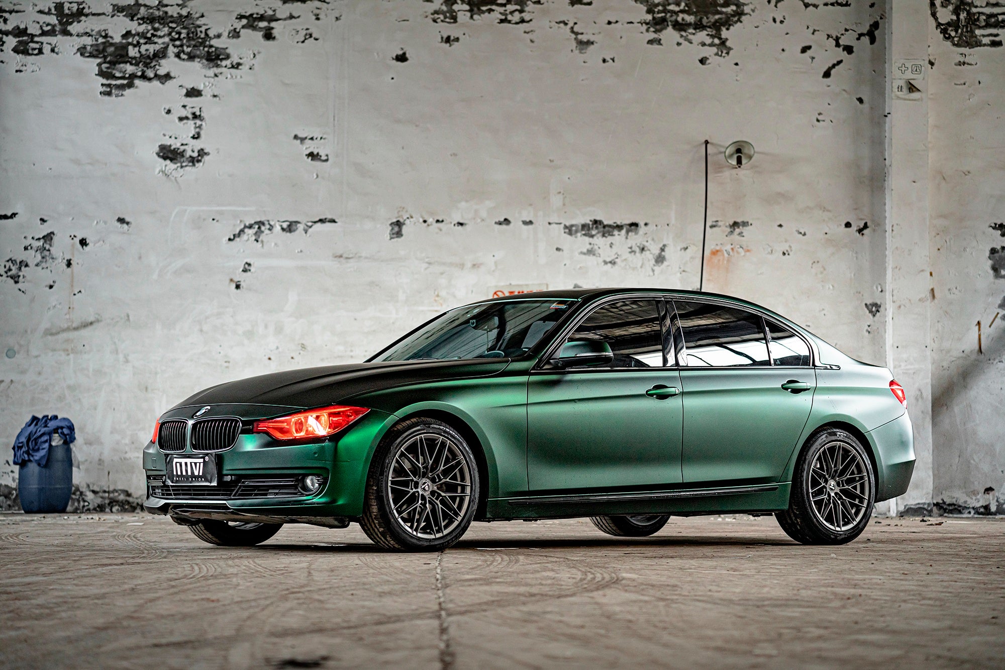BMW 3-SERIES-001-MST 715