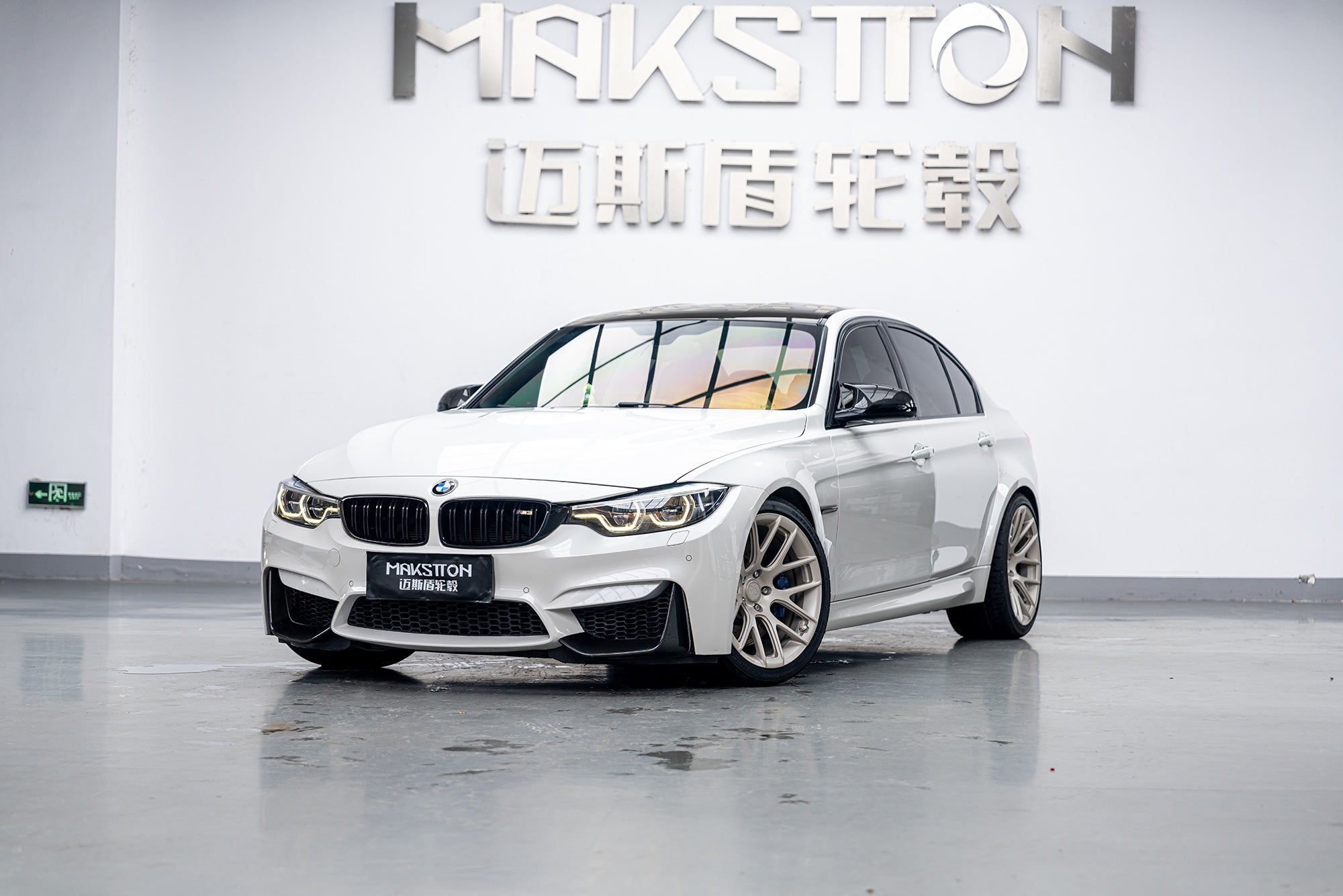BMW M3-002-FG RE07
