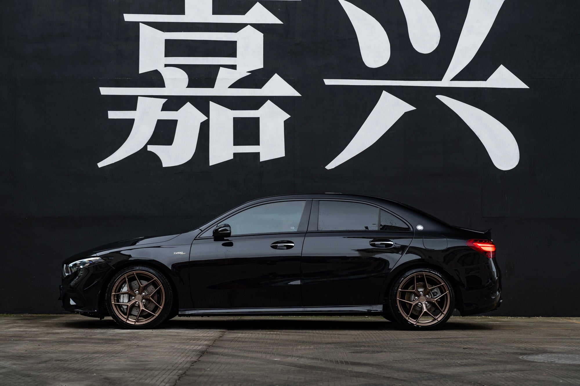 BENZ A35L AMG-001-FF FK07