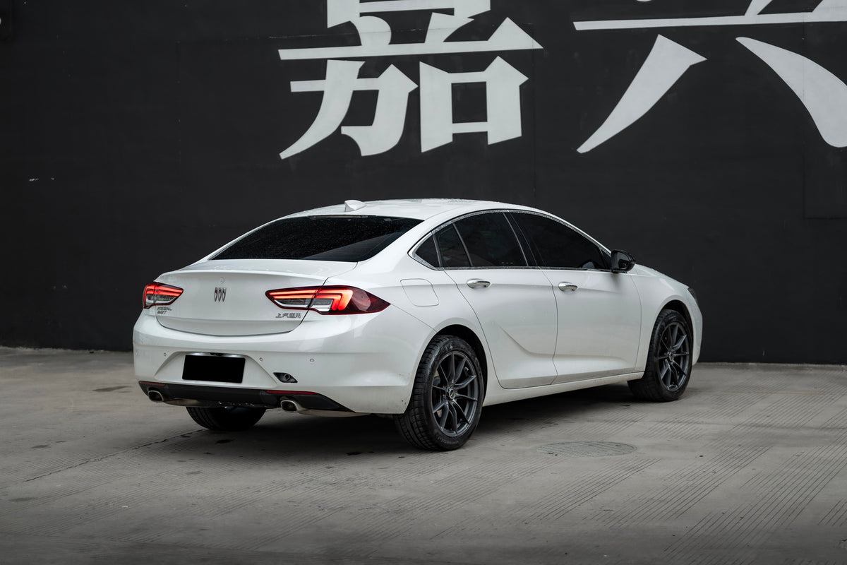 BUICK REGAL-003-FF 011