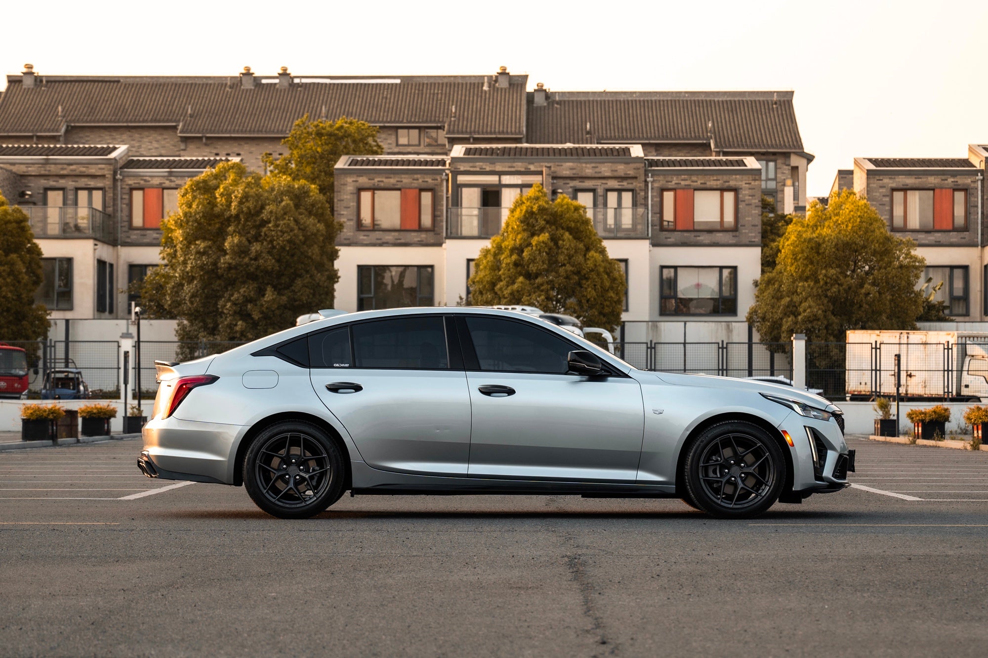 CADILLAC CT5-001-FF FK07