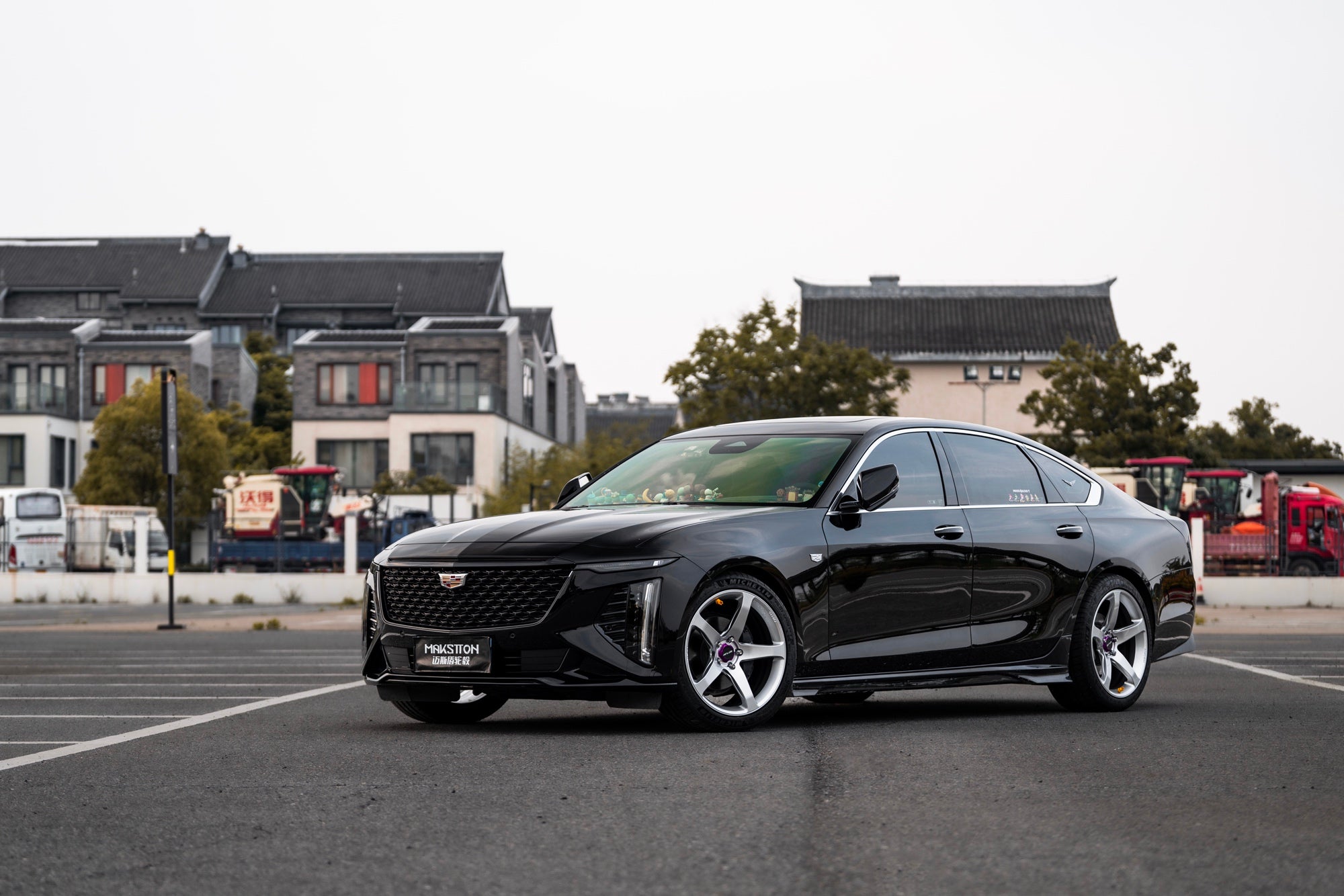CADILLAC CT6-002-FG MR5