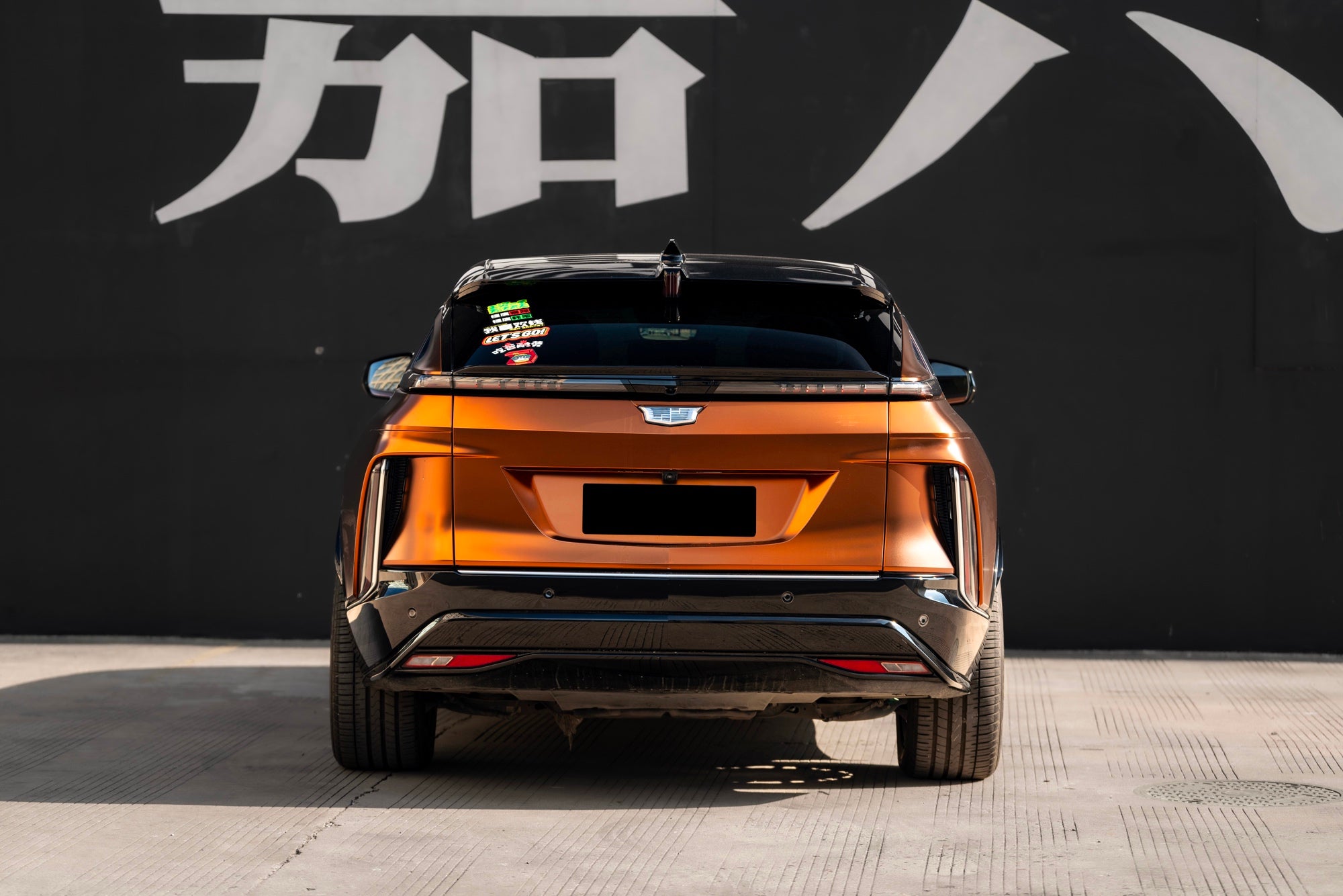 CADILLAC LYRIQ-005-FG 715 PLUS+