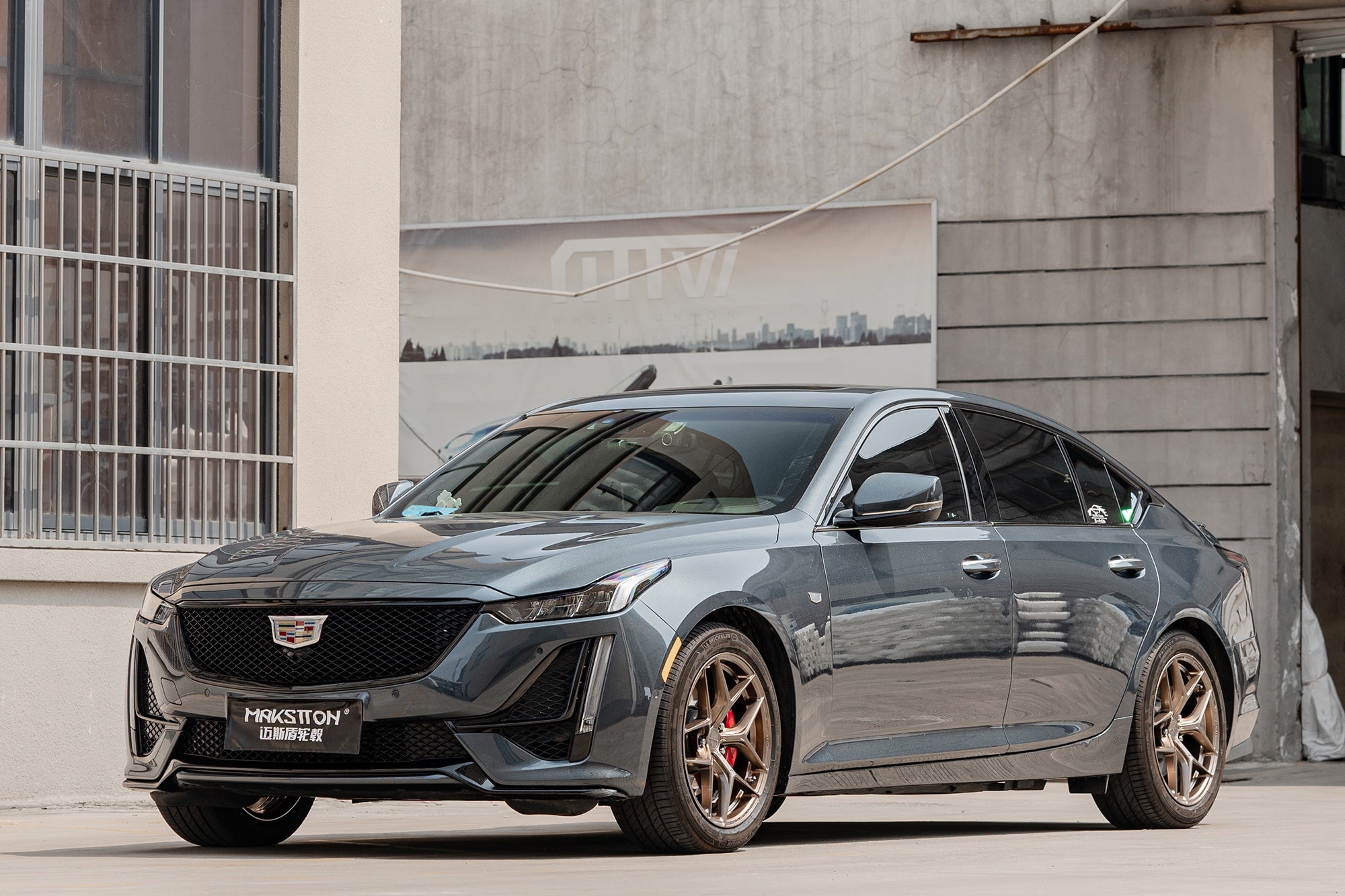 CADILLAC CT5-003-FF FK07