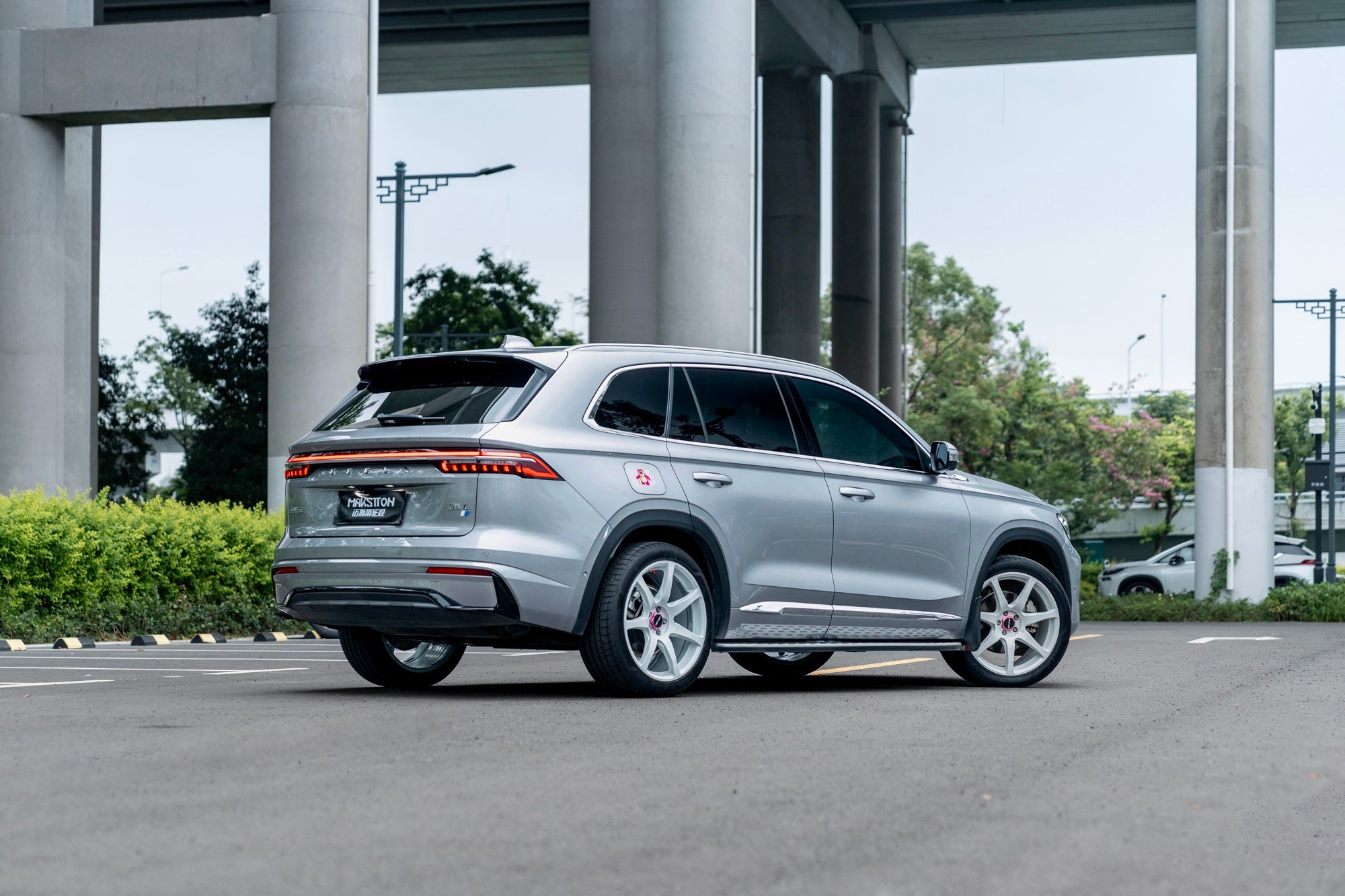 GEELY MONJARO-003-FF MR7