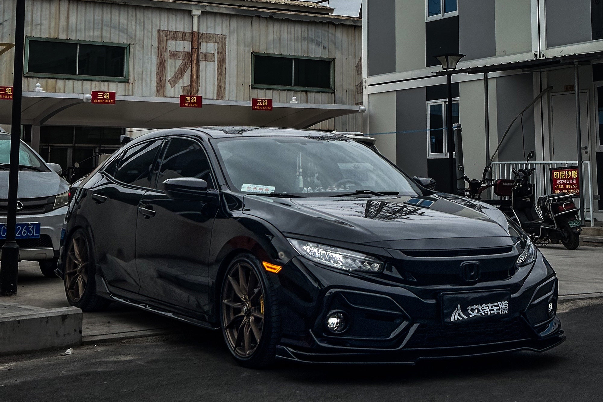 HONDA CIVIC 10TH GEN-002-FF 011