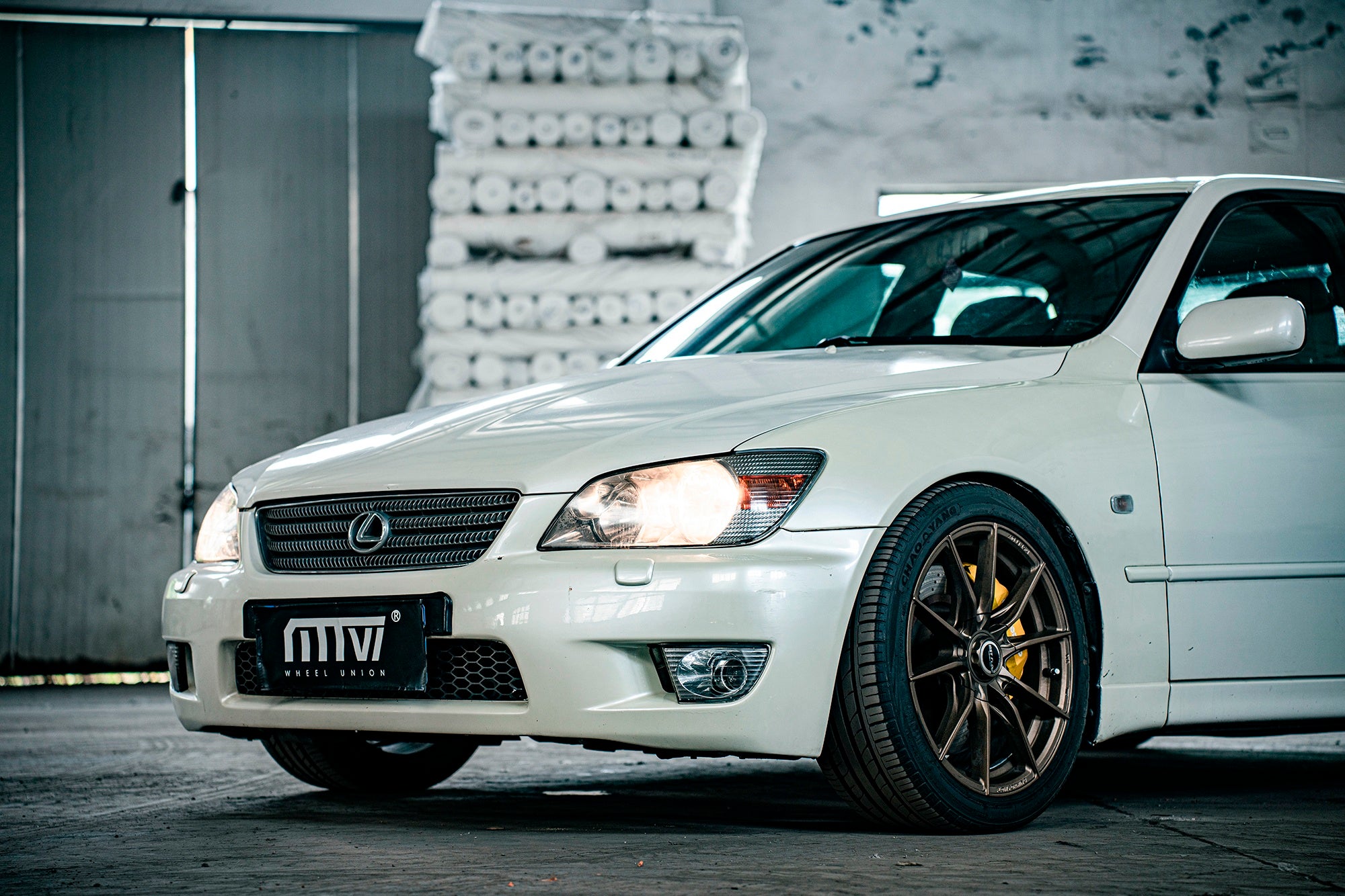 LEXUS IS200-003-FF 011