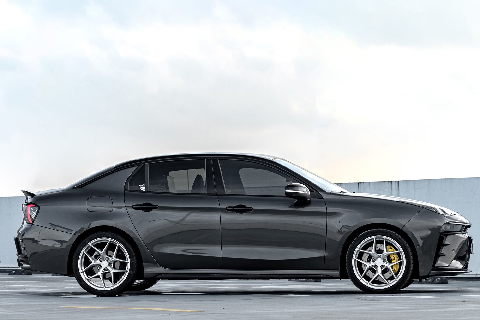 LYNK&CO03-001-FF FK07