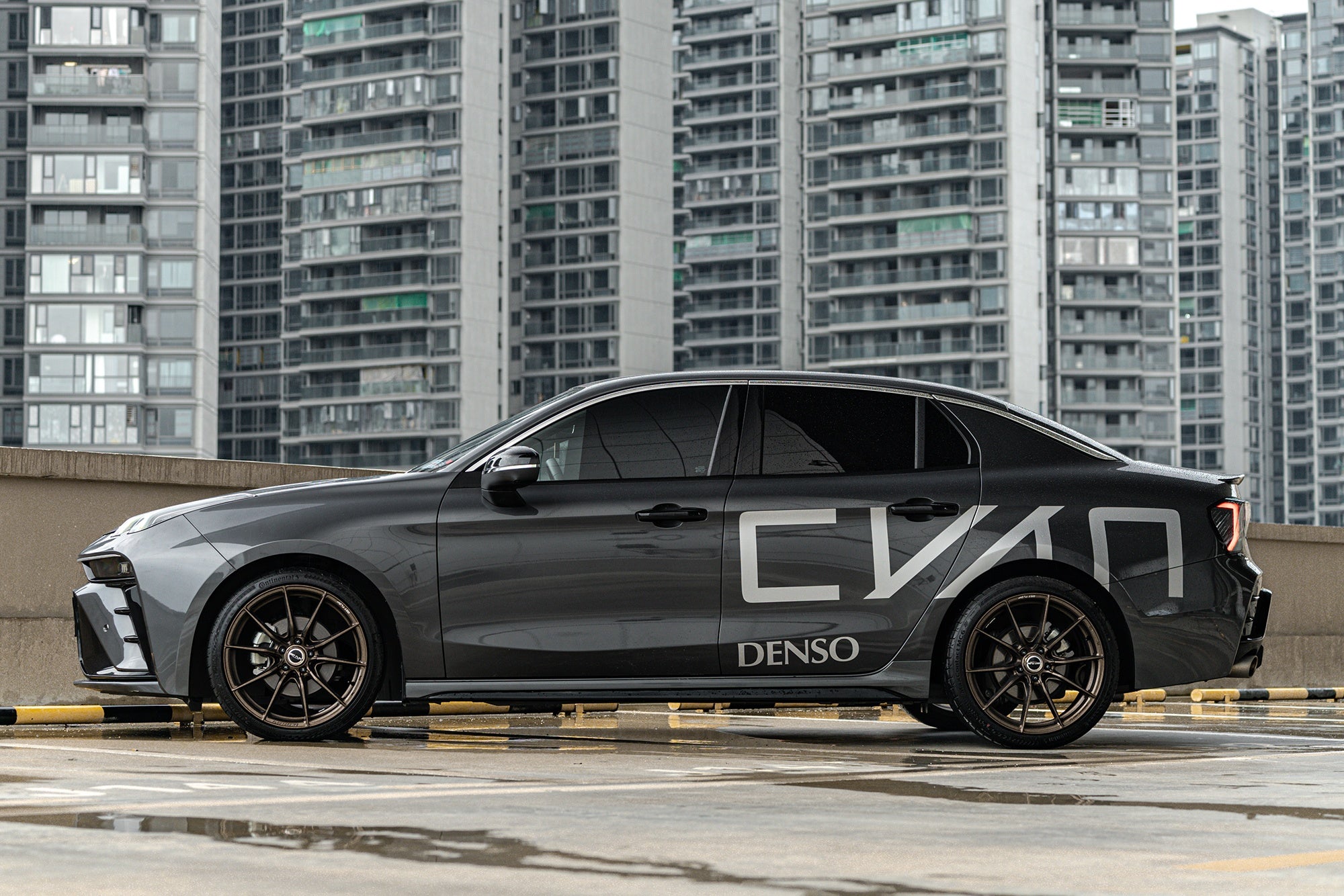 LYNK&CO 03-001-FF 011