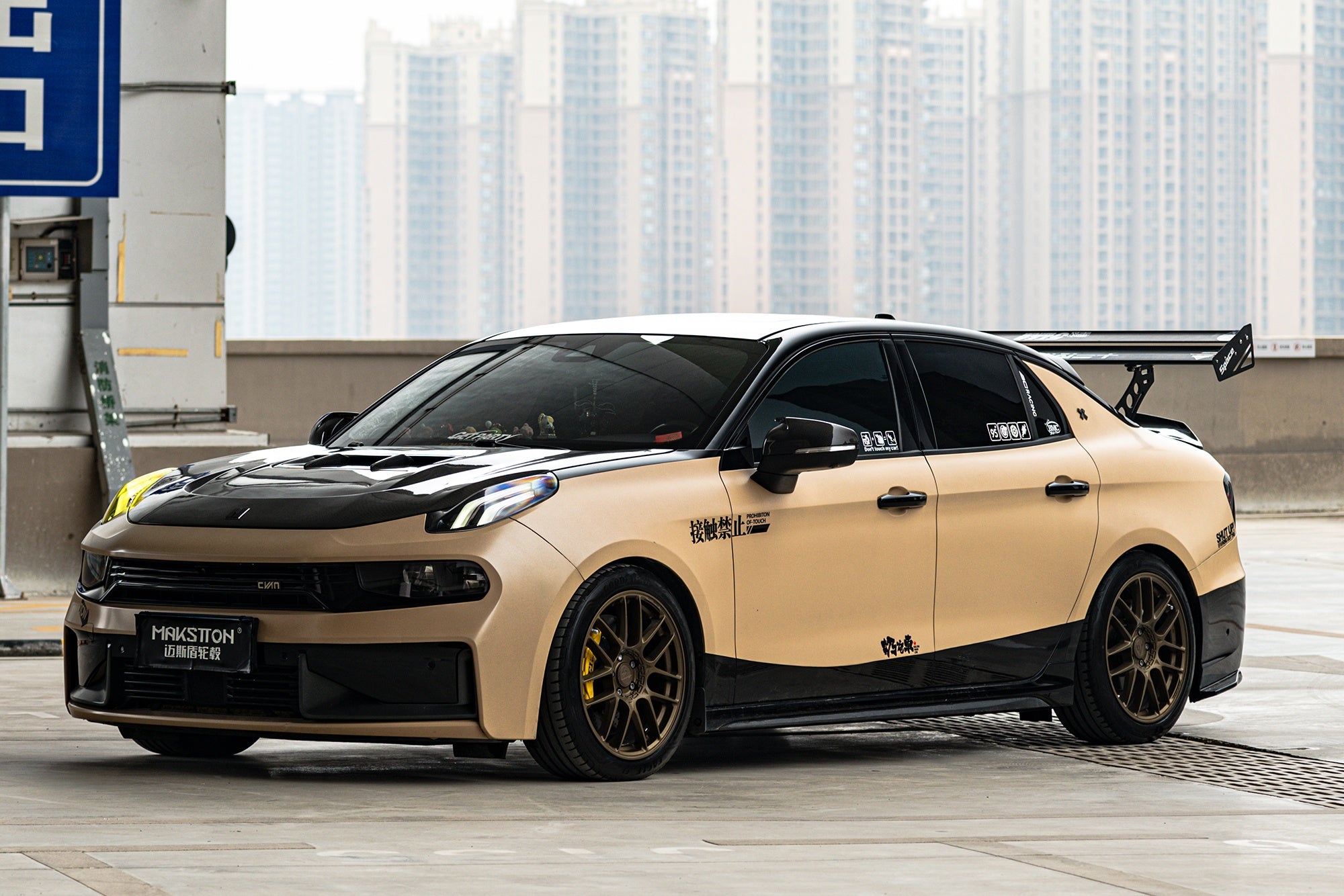 LYNK&CO 03-001-MST CK70