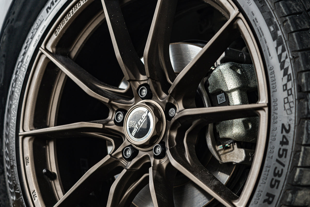 LYNK&CO 03-003-FF 011