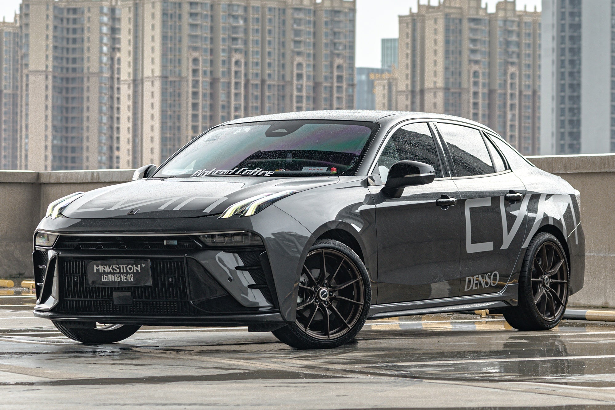 LYNK&CO 03-004-FF 011