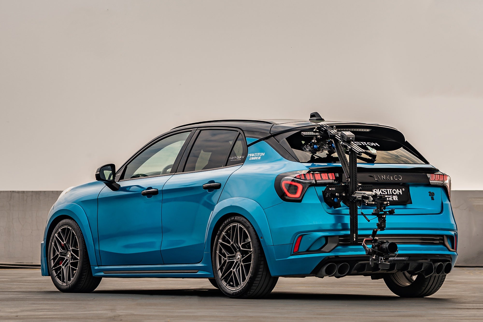 LYNK&CO 02HATCHBACK-003-MST 718