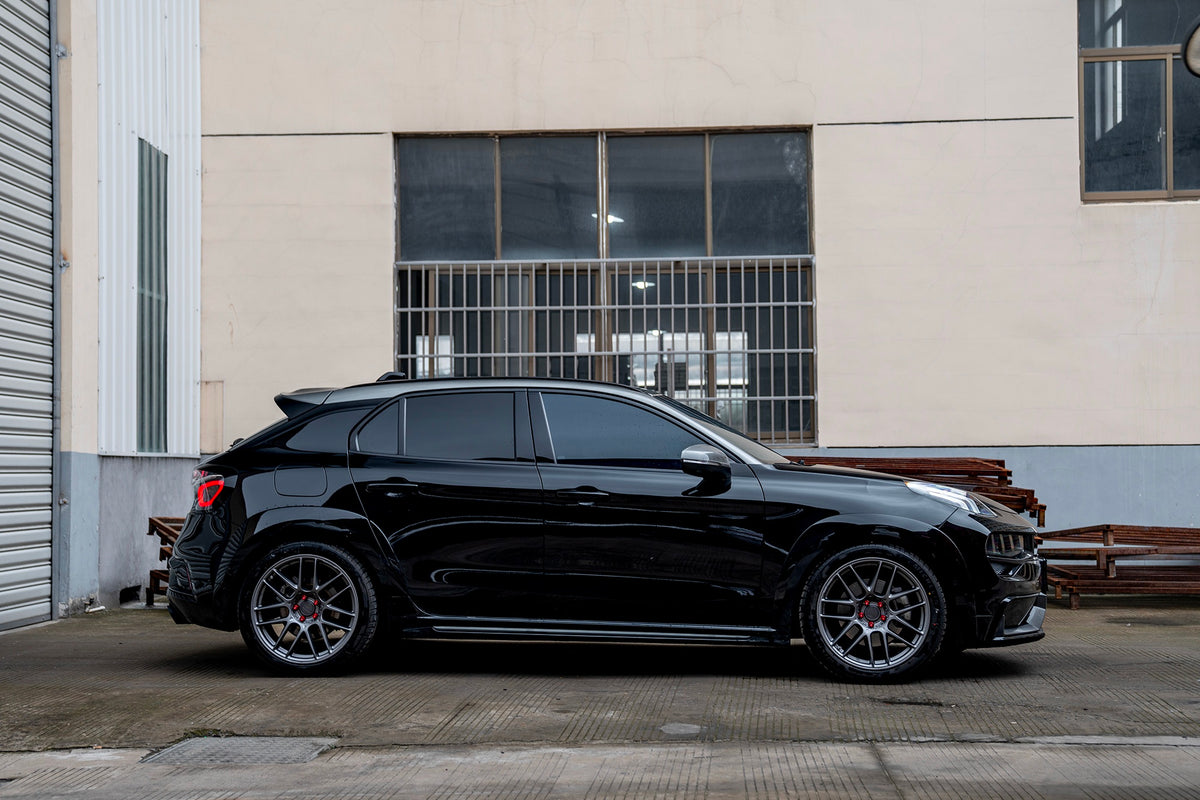 LYNK&CO 02 HATCHBACK-001-MST CK70