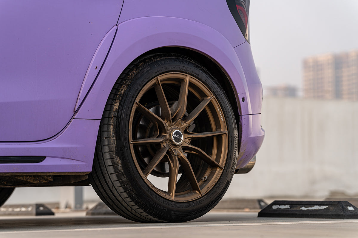 LYNK&CO 02 HATCHBACK-003-FF 011