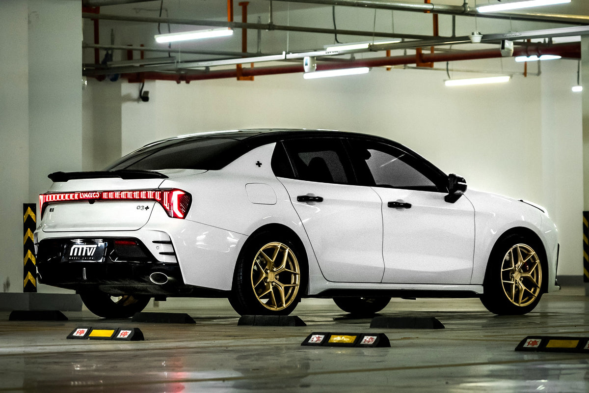 LYNK&CO 03-001-FF FK07
