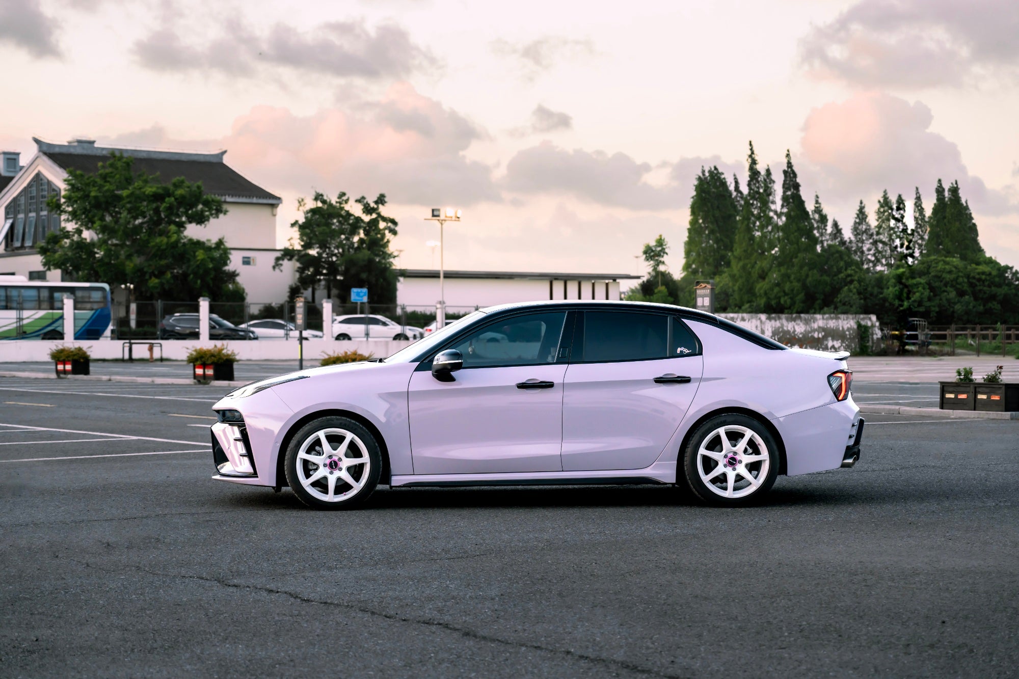 LYNK&CO 03-001-FF MR7