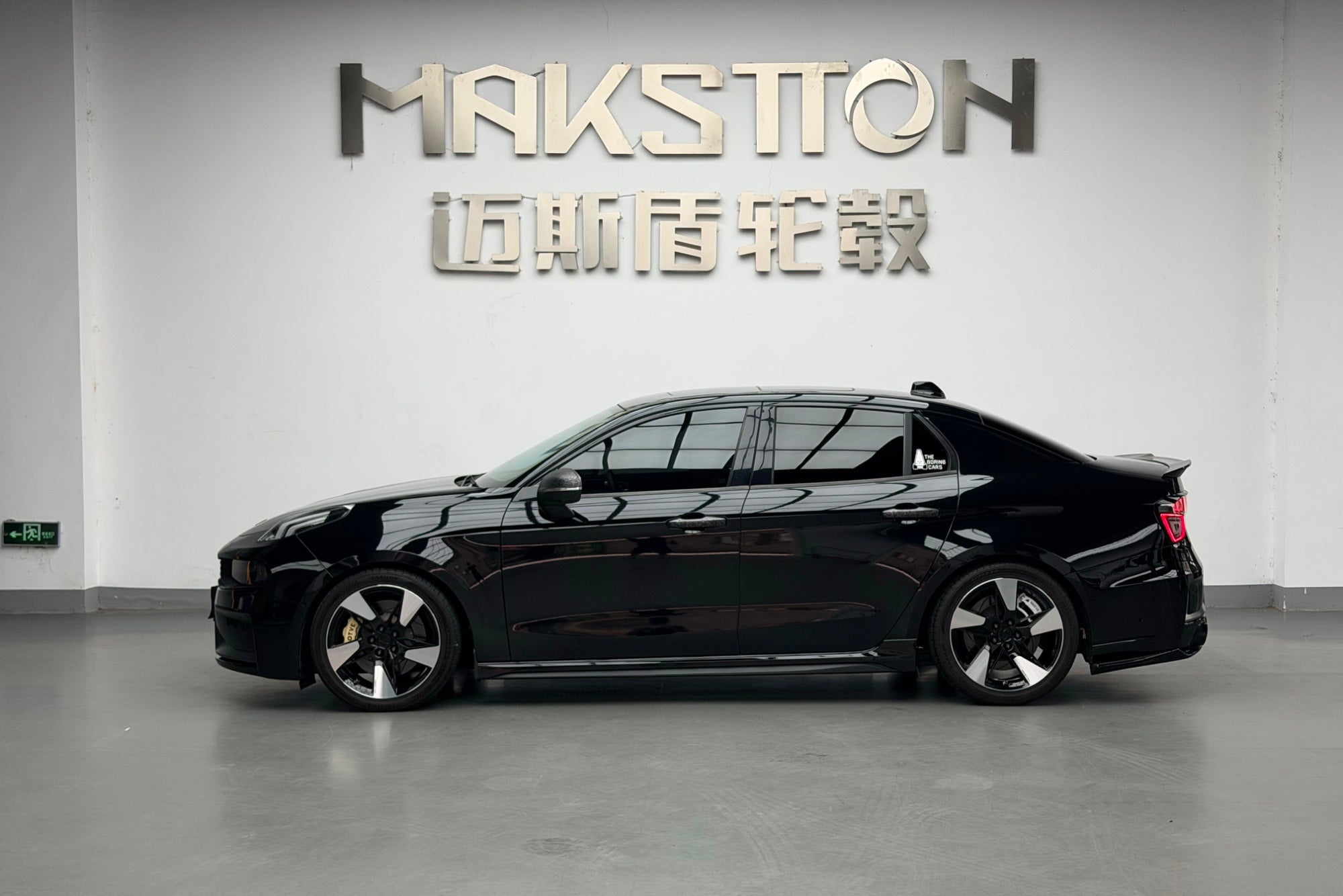 LYNK&CO 03-001-FG BO06