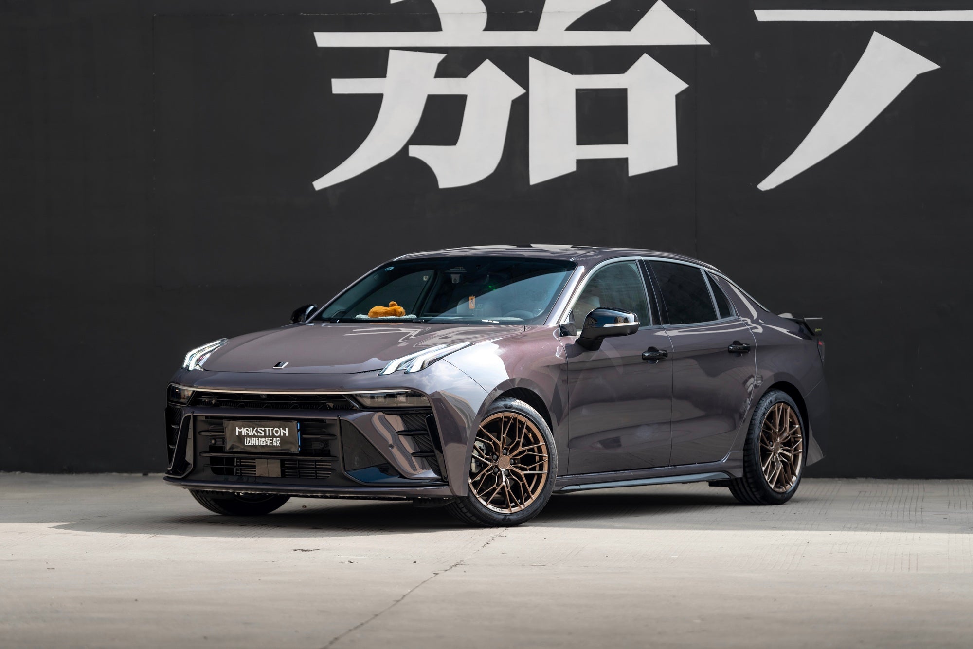 LYNK&CO 03-002-FF FK08