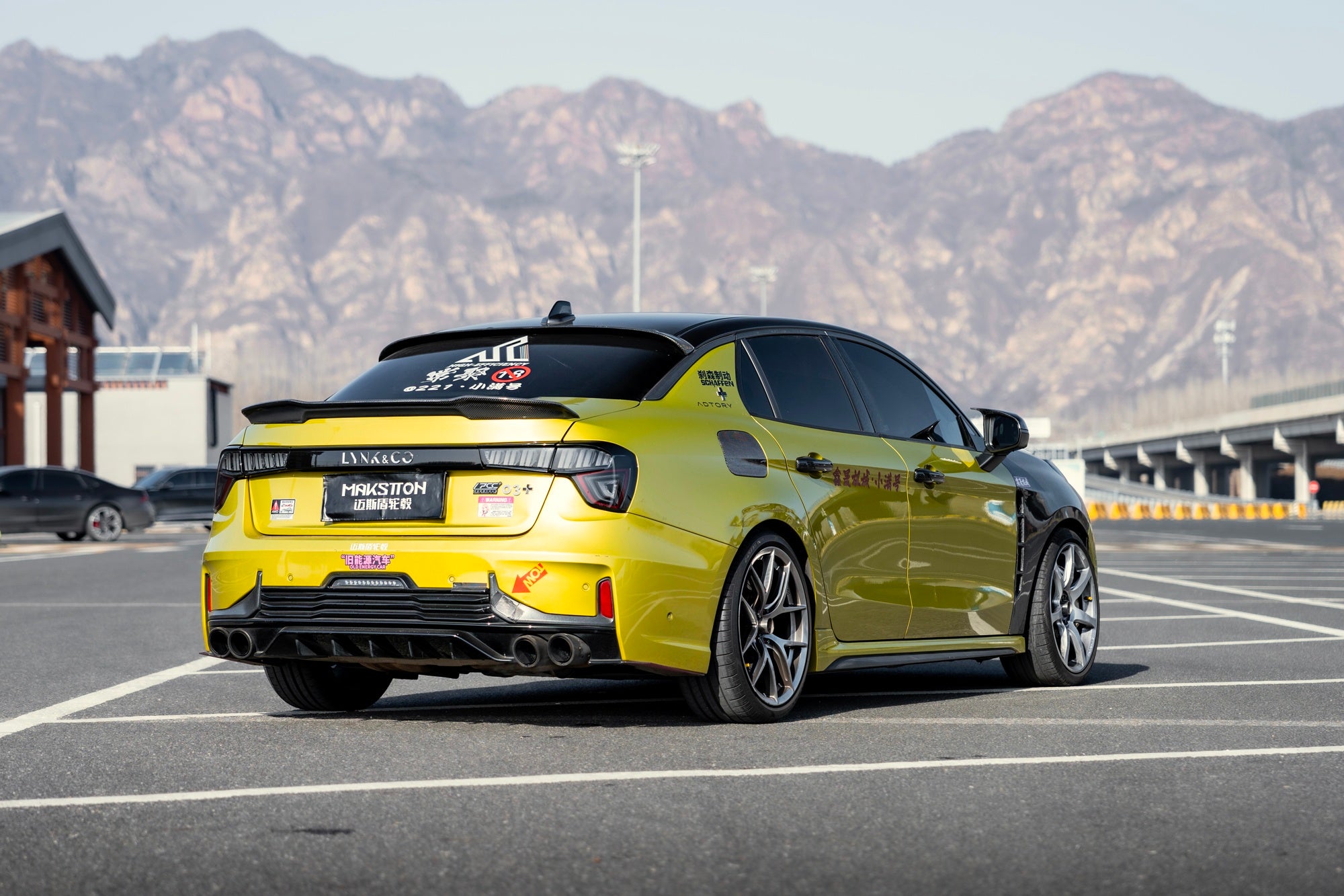 LYNK&CO 03-003-FF MR7