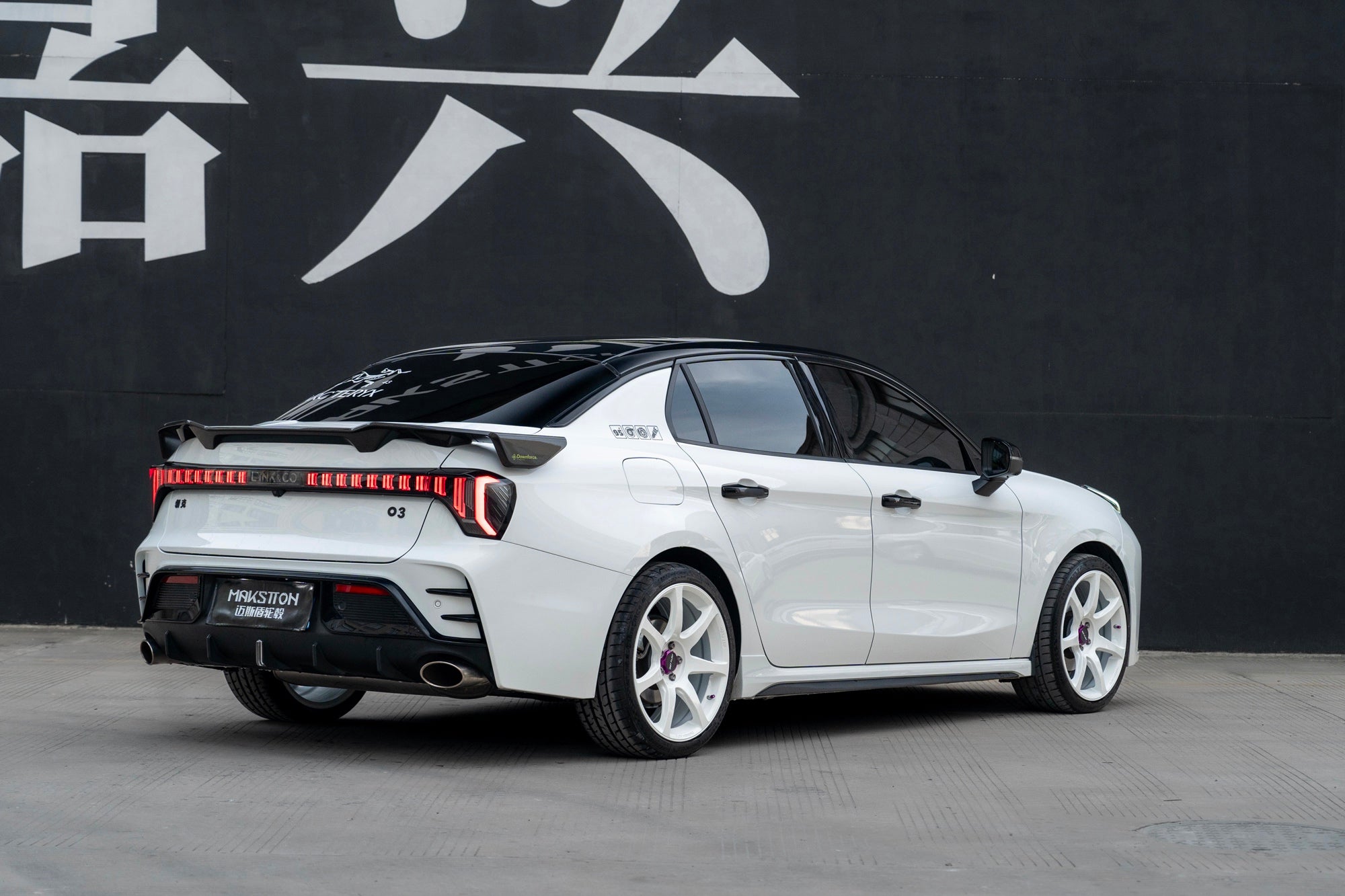 LYNK&CO 03-003-FF MR7