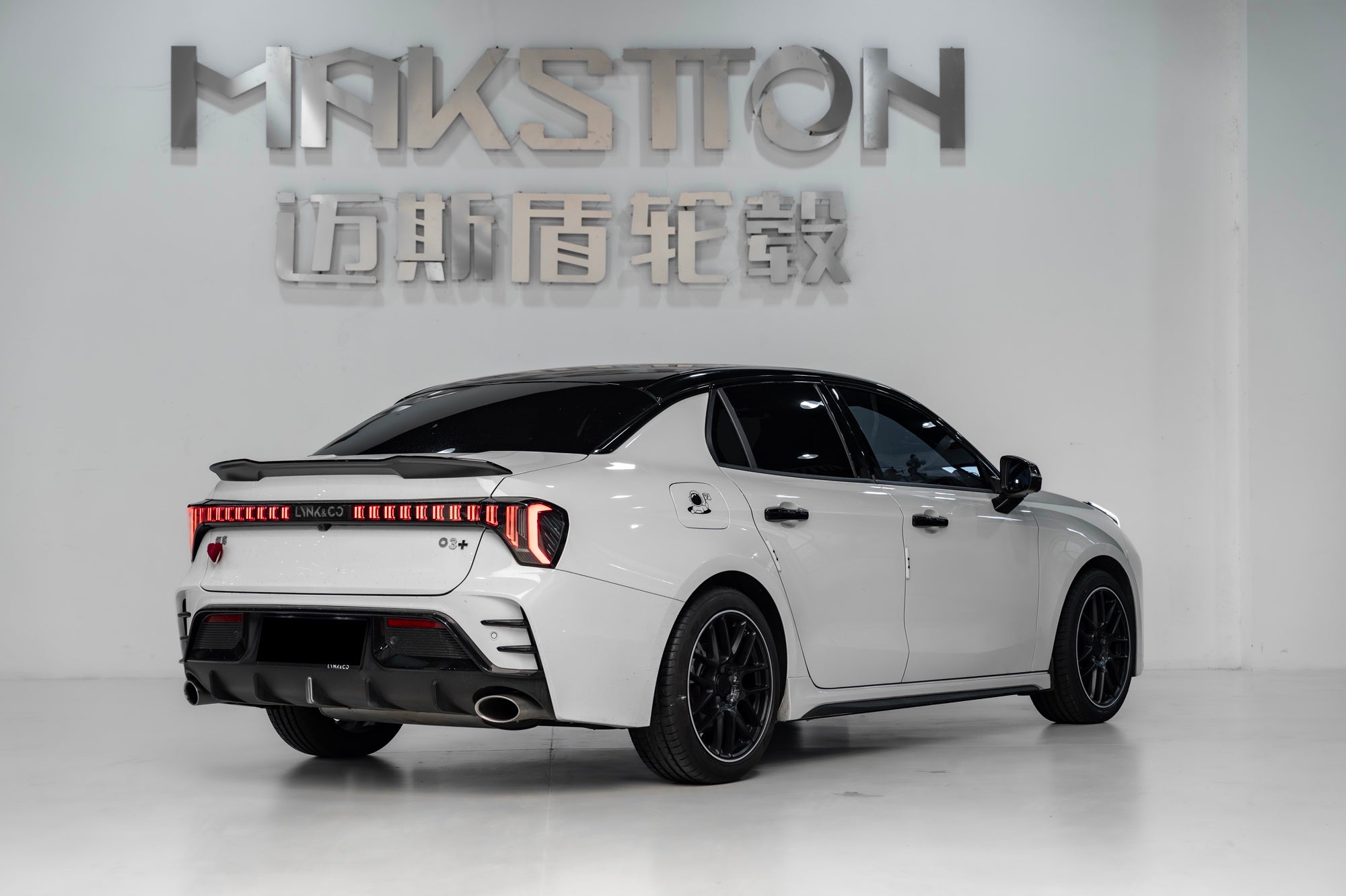 LYNK&CO 03-003-MST CK70