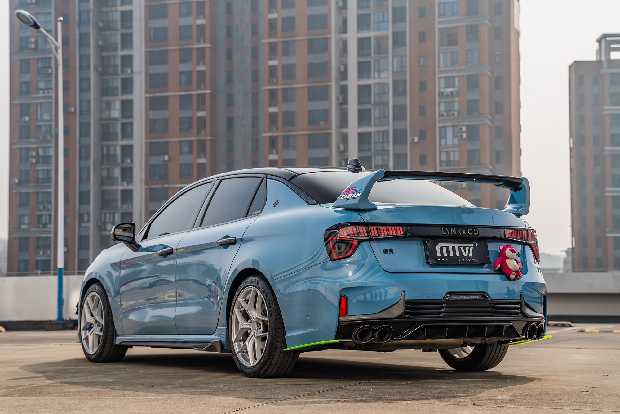 LYNK&CO 03-004-FF FK07