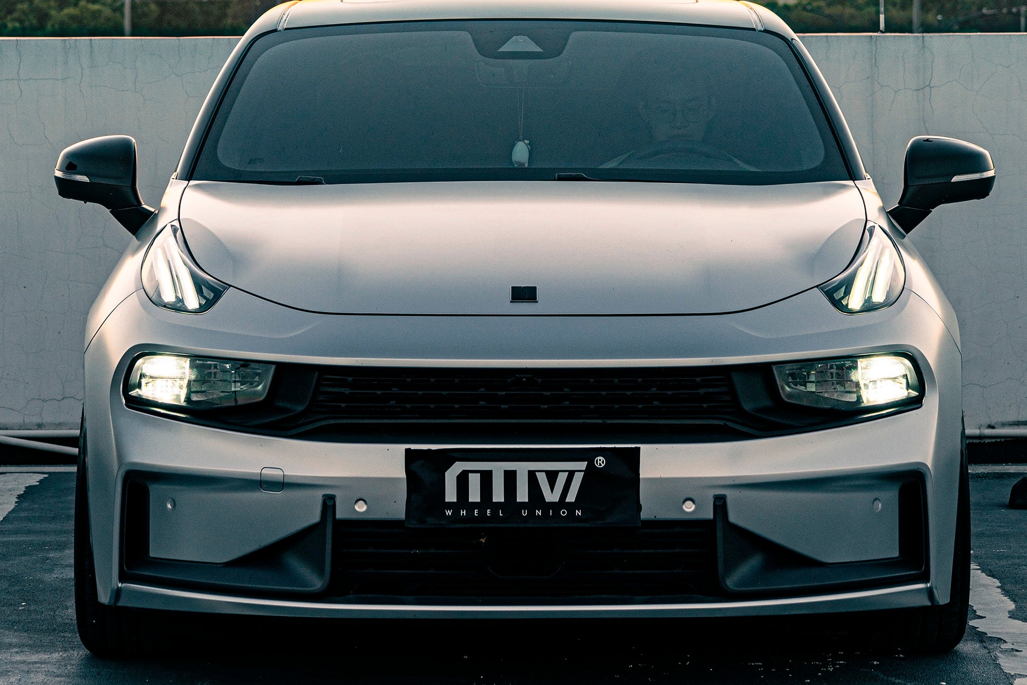 LYNK&CO 03-004-MST CK70