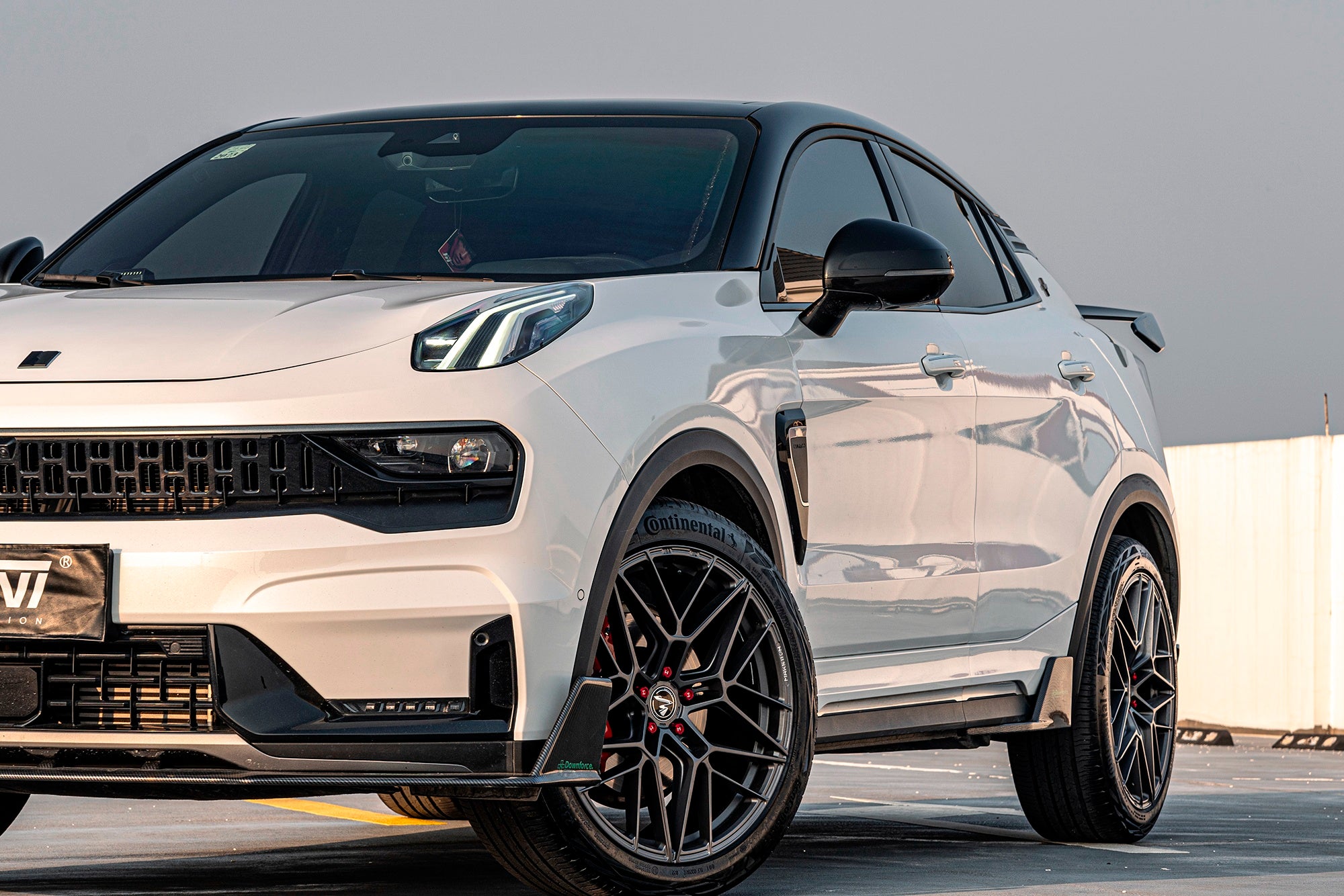 LYNK&CO 05-004-MST 718