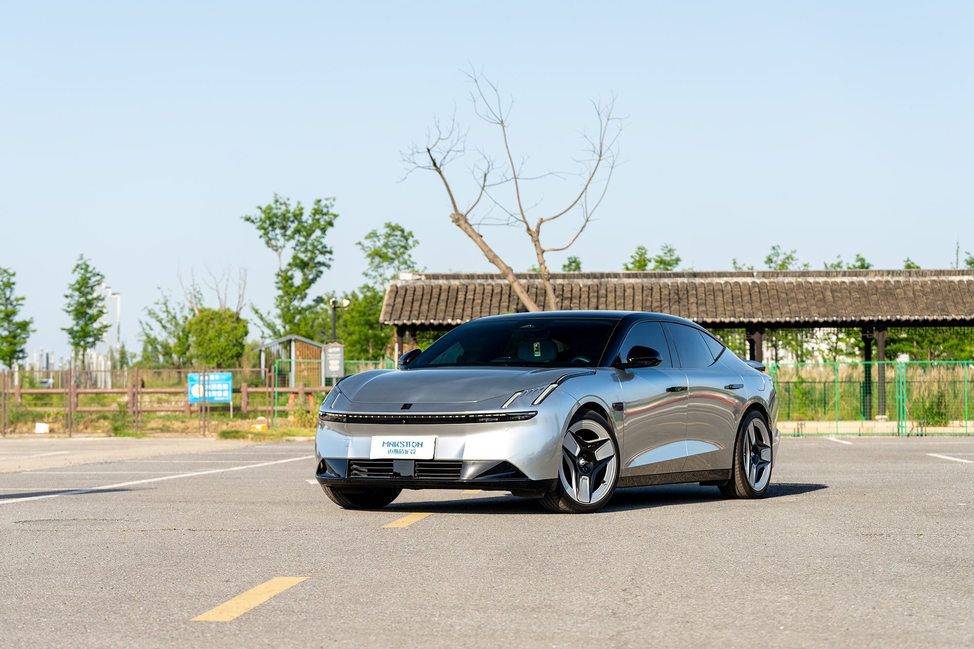 LYNK&CO Z10-003-FG BO04