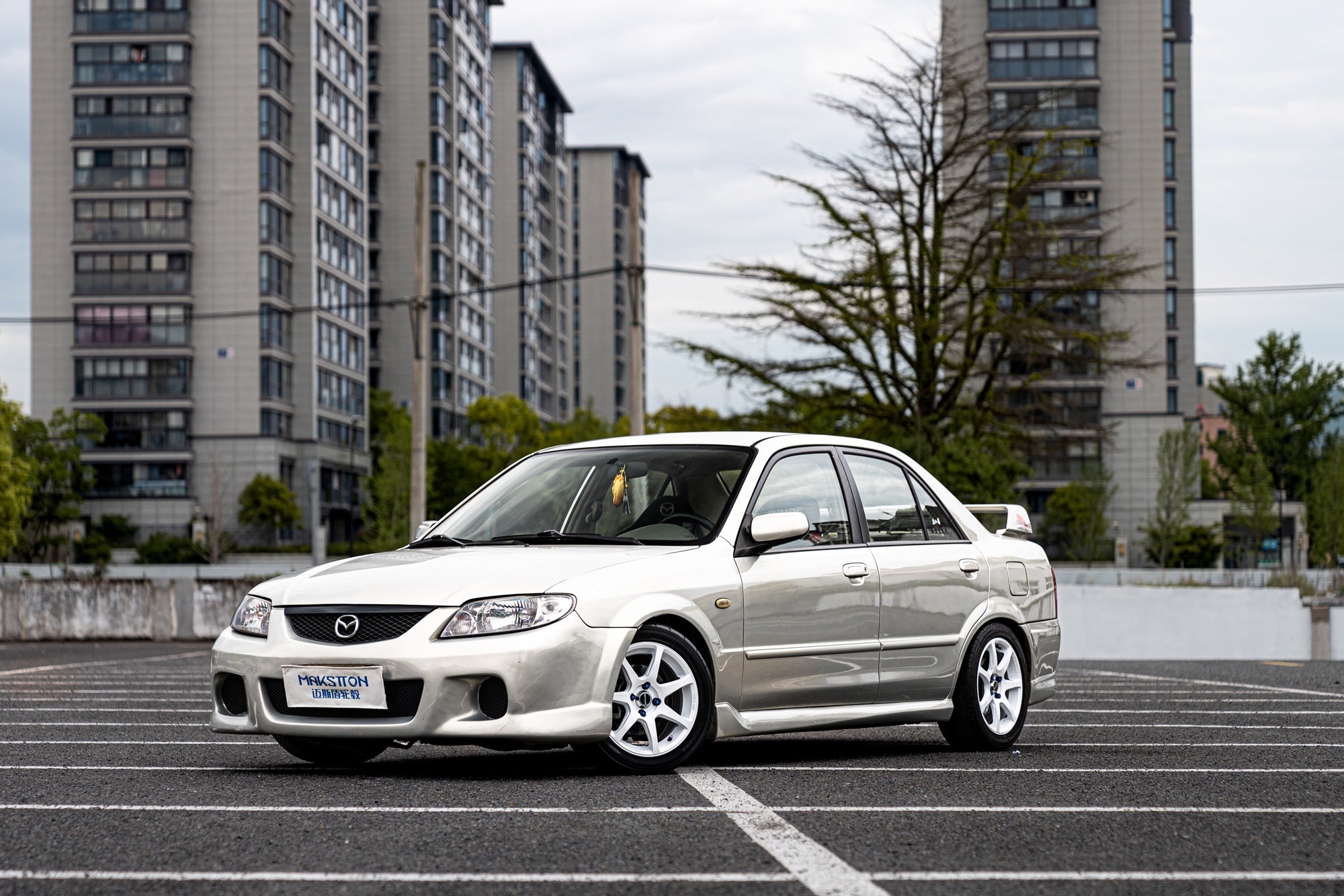 MAZDA 323-002-FF MR7S