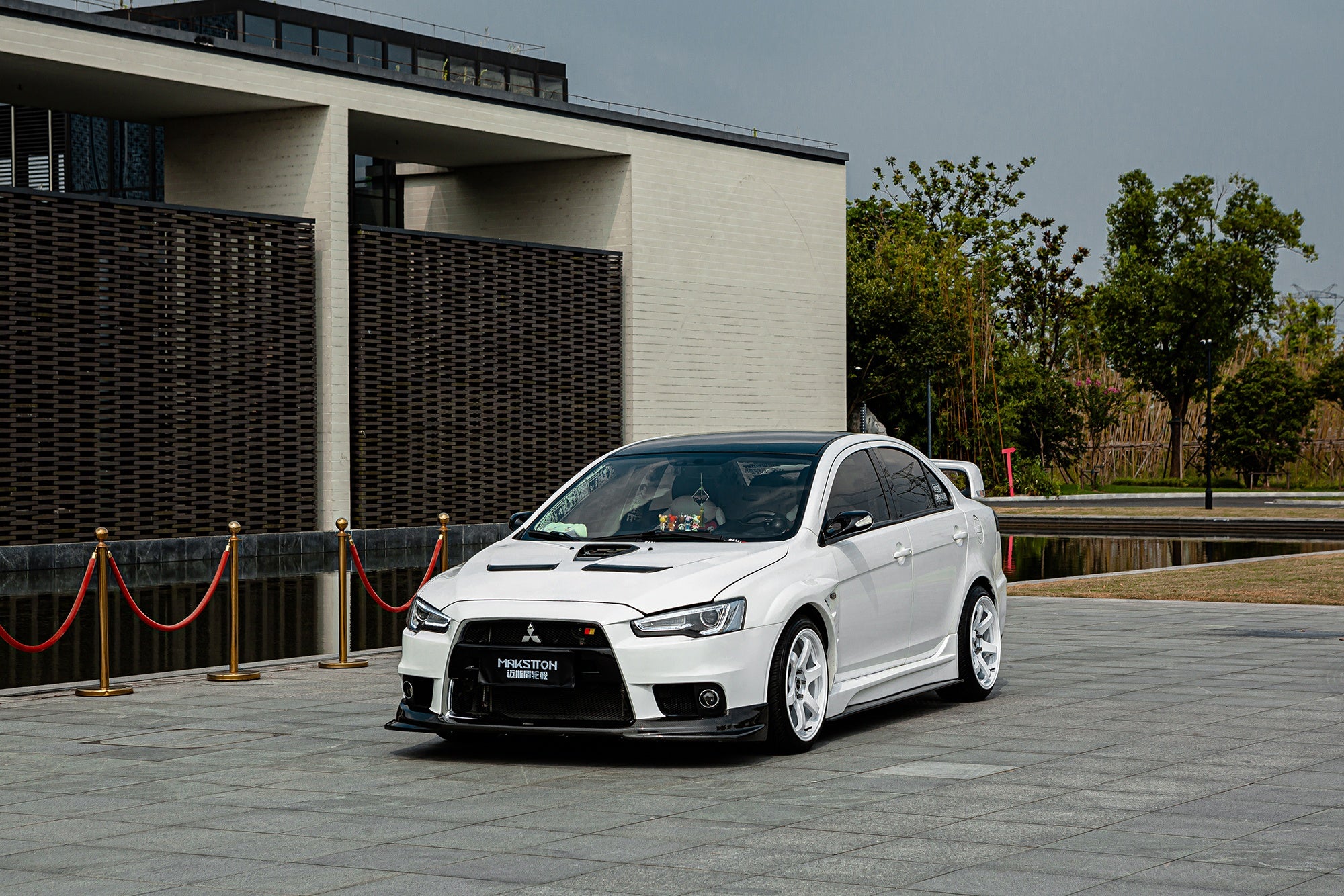 MITSUBISHI LANCER-004-FF 010