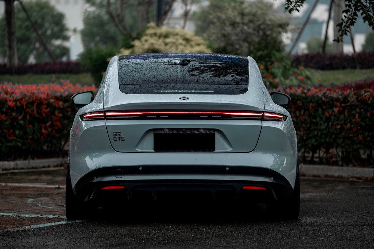 NIO ET5-006-FG LURK5
