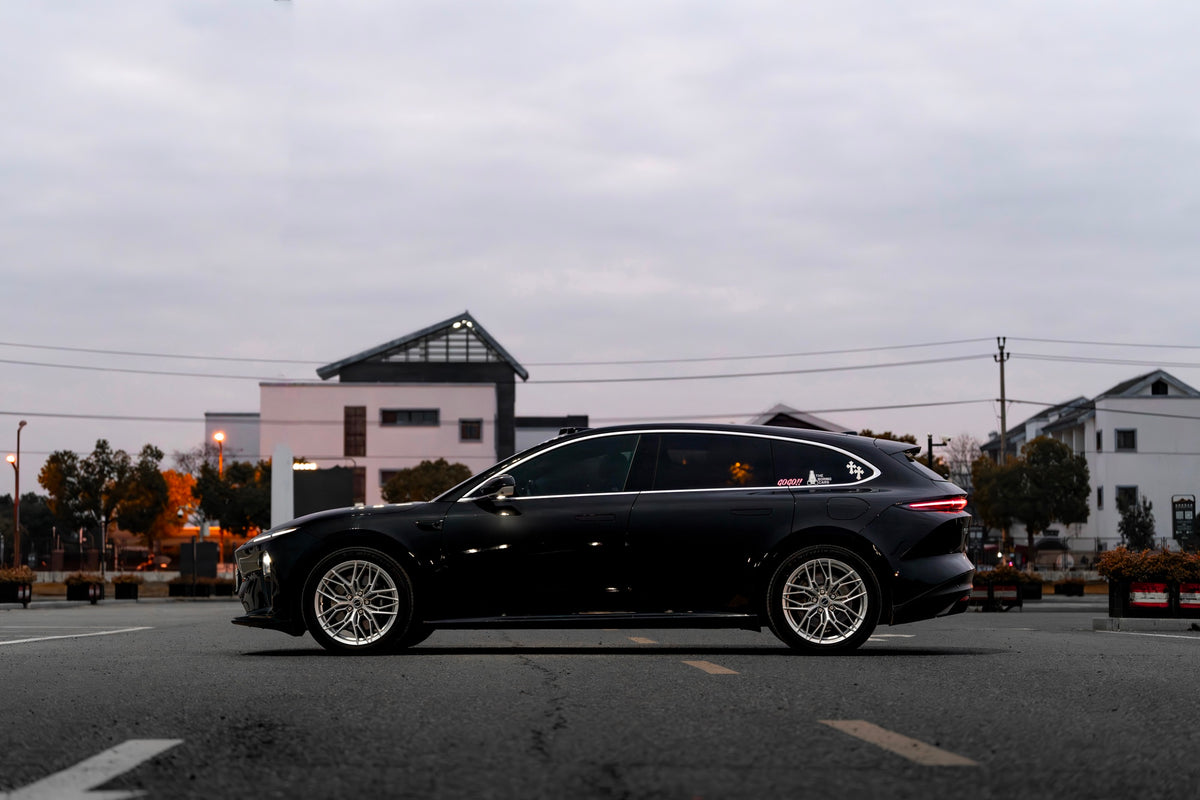 NIO ET5T-001-FF FK08