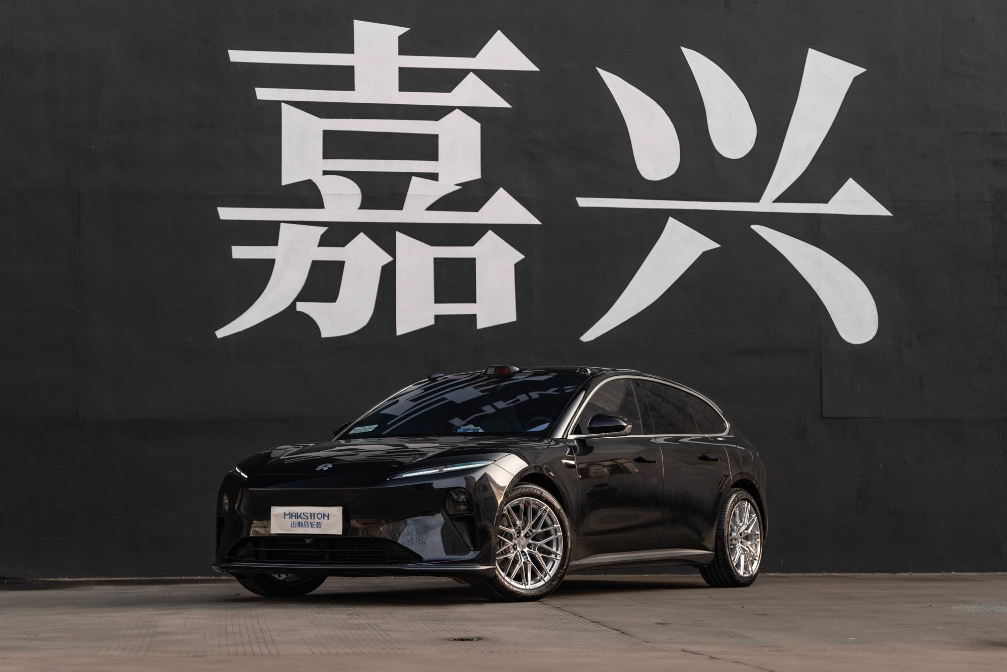 NIO ET5T-002-FG 715