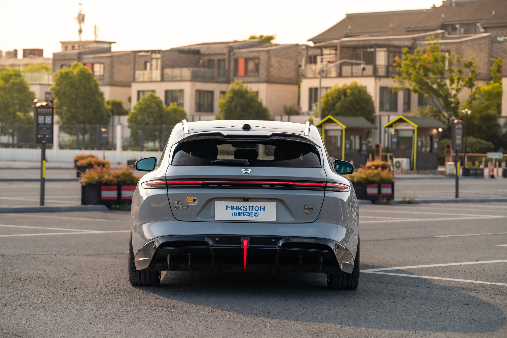 NIO ET5T-005-FF MR7