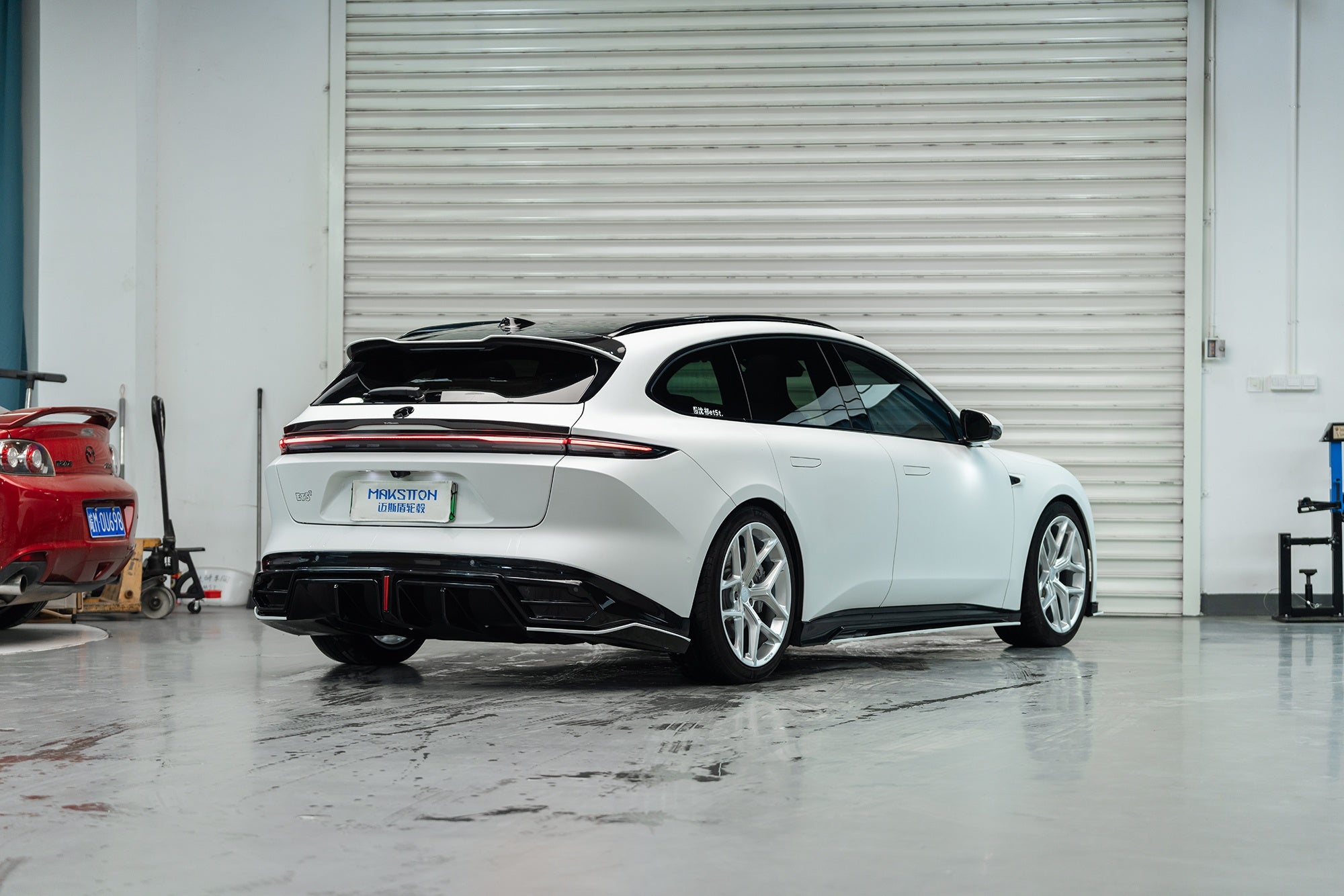 NIO ET5T-005-FG FK07RL