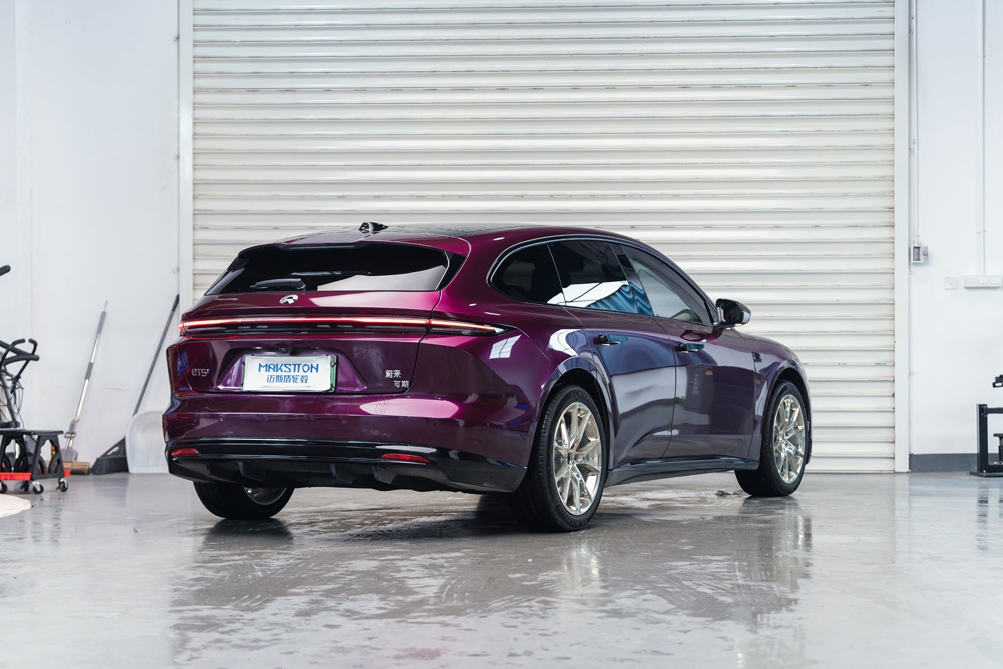 NIO ET5T-006-FG FR9