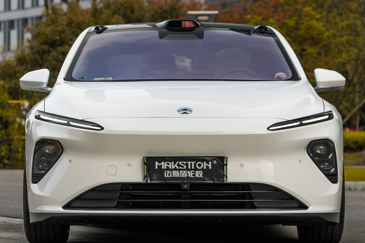 NIO ET7-004-FG 715