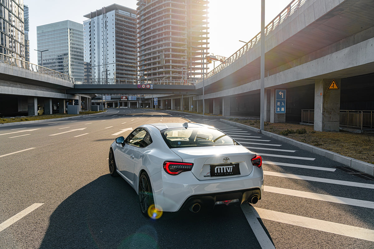 TOYOTA FT86-004-FF 011