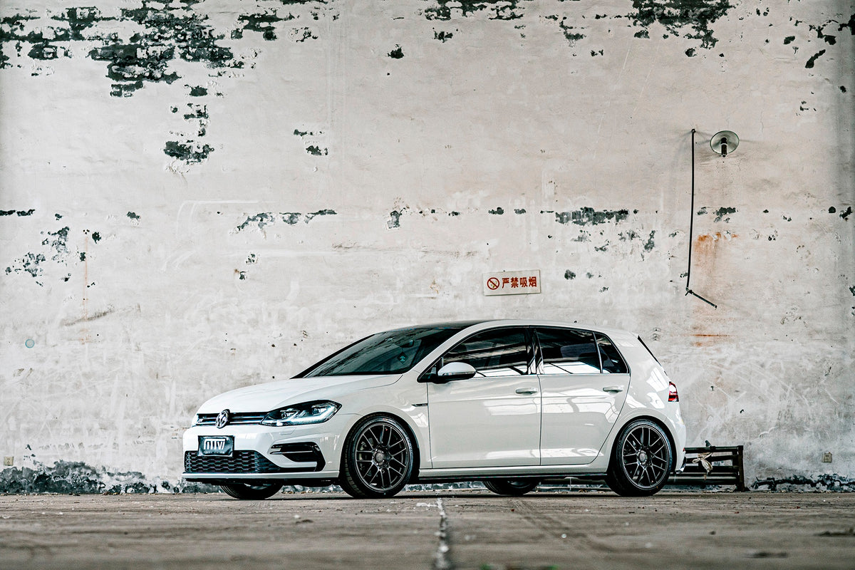 VOLKSWAGEN GOLF 7.5TH GEN-001-MST CK70