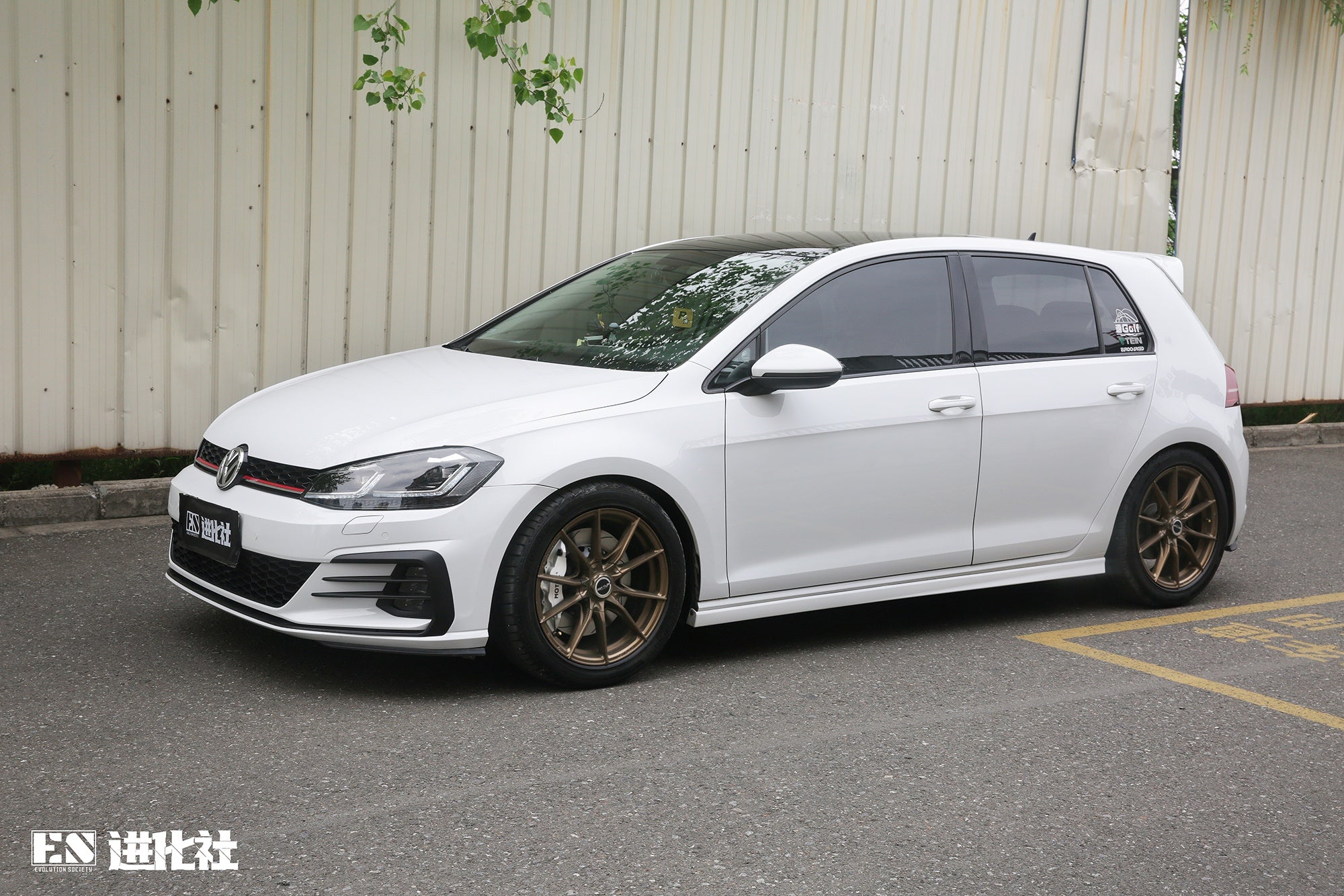 VOLKSWAGEN GOLF 7TH GEN-003-FF 011