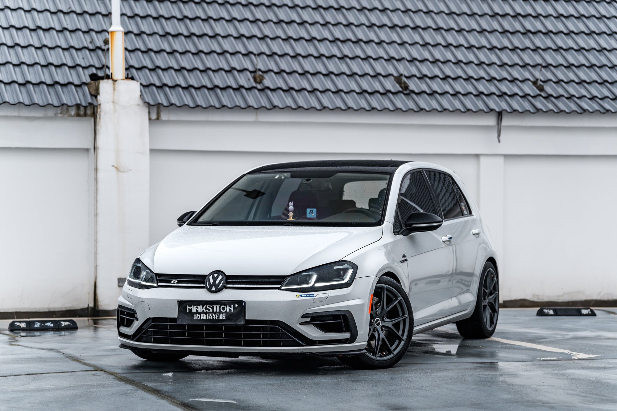 VOLKSWAGEN GOLF 7TH GEN-006-MST 669