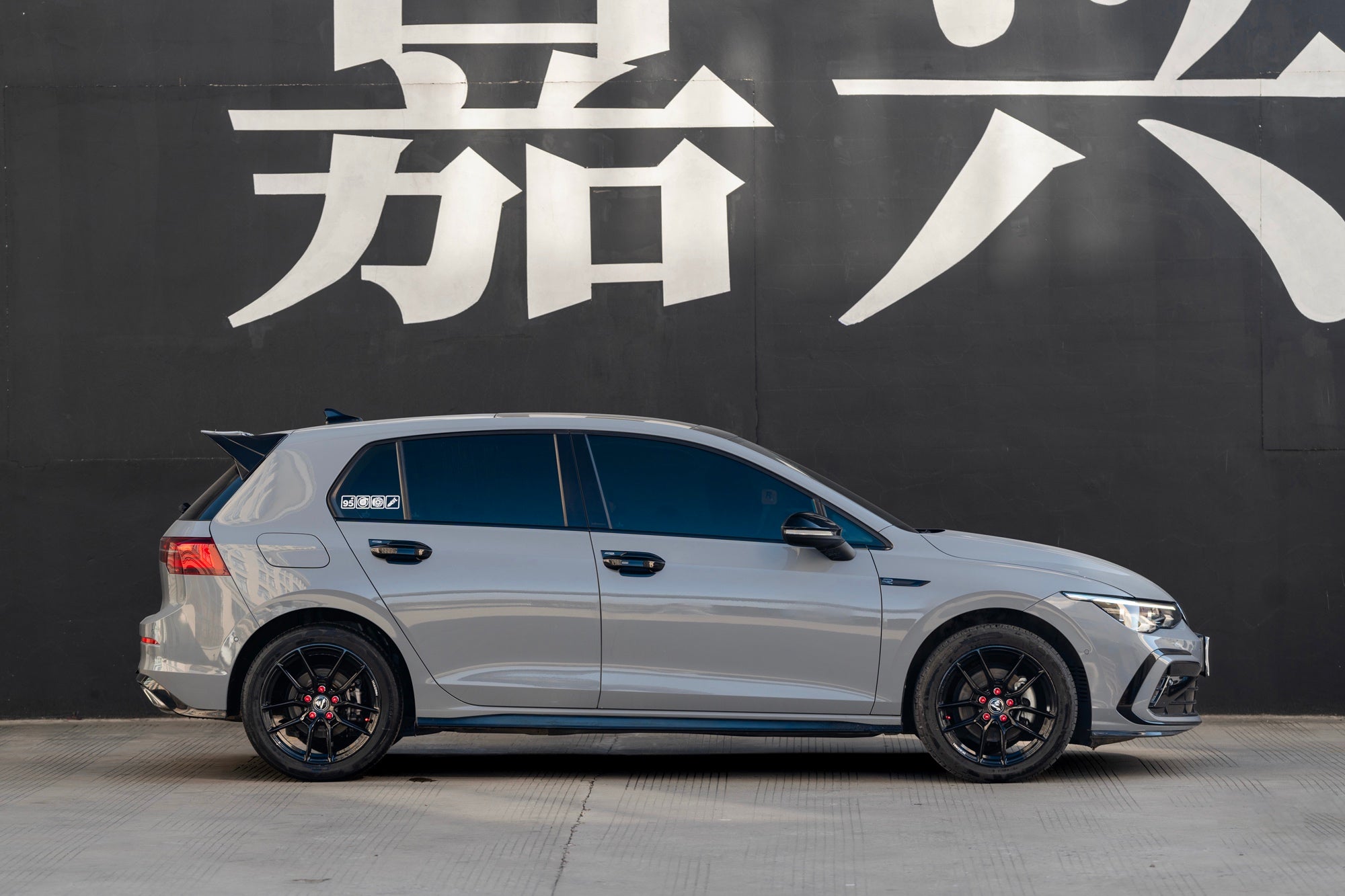 VOLKSWAGEN GOLF 8TH GEN-001-MST 713